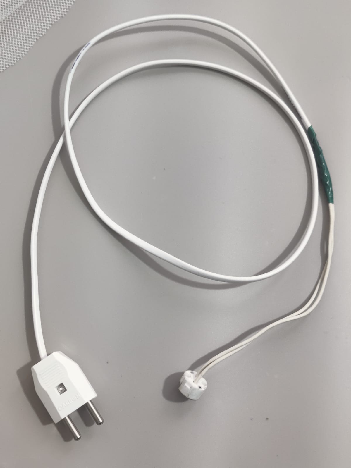 G4 bulb holder with cable and plug