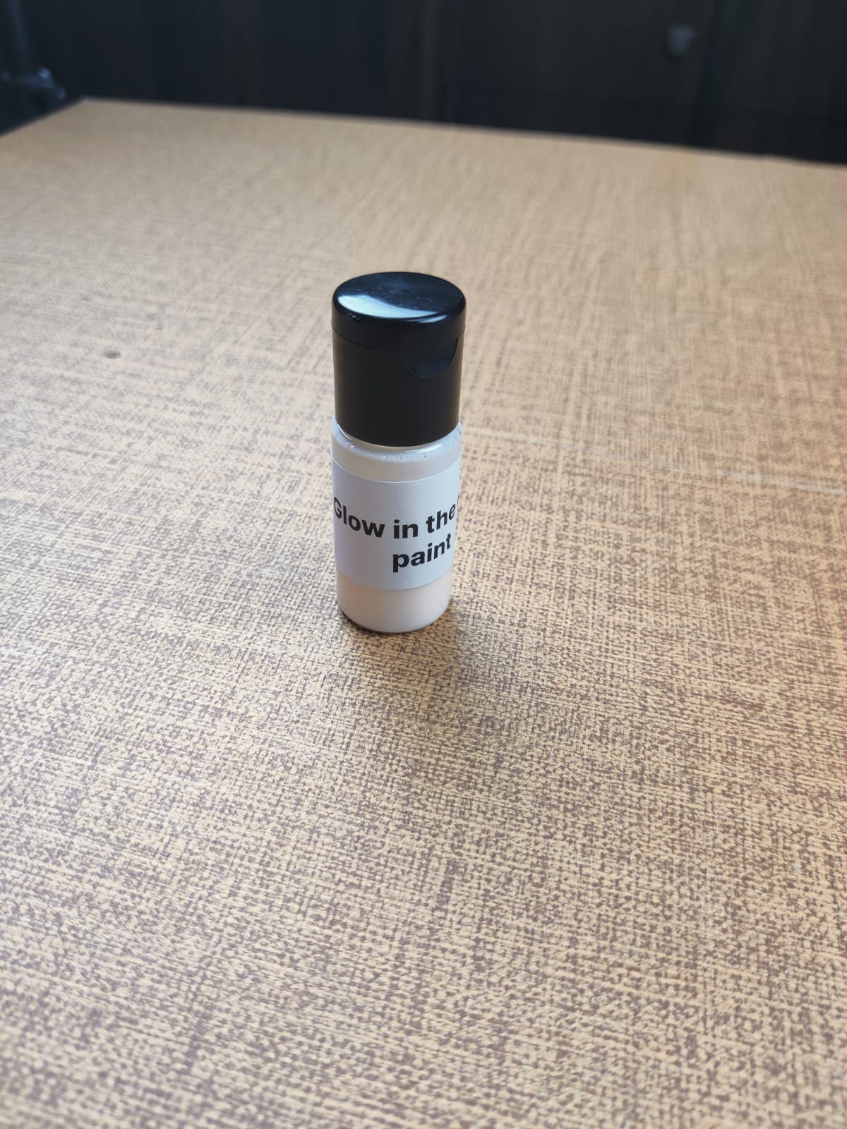 Glow in the dark paint