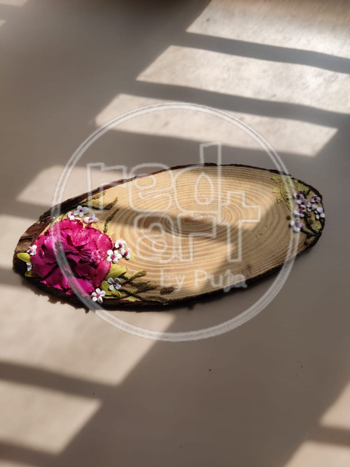 Rose nameplate on wooden ovel - 12 inch