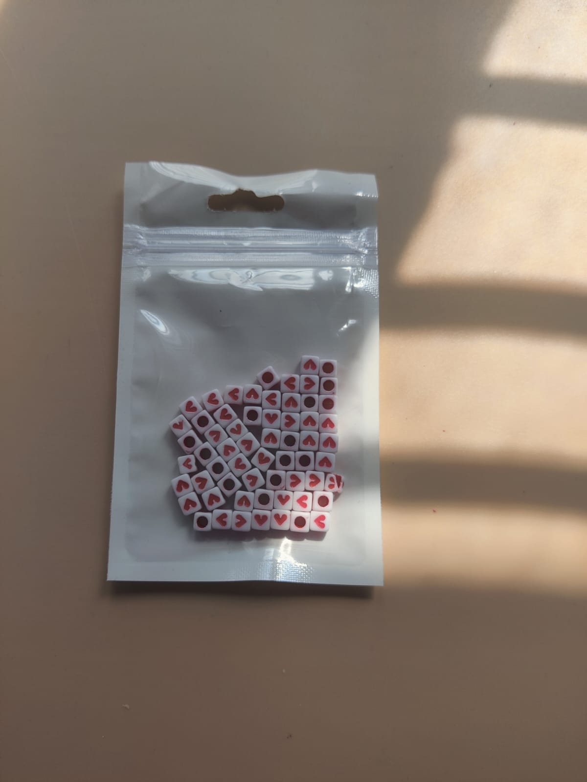 White and red heart beats - 10 gms