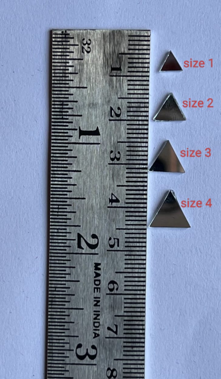 Triangle shape mirror - size 2